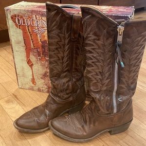 Old Gringo cowgirl boots.